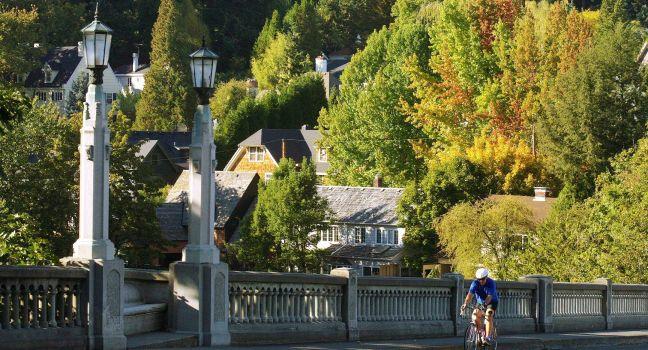 Biking Vista; Shutterstock ID 62535; Project/Title: Best US Cities for Biking; Downloader: Fodor's Travel